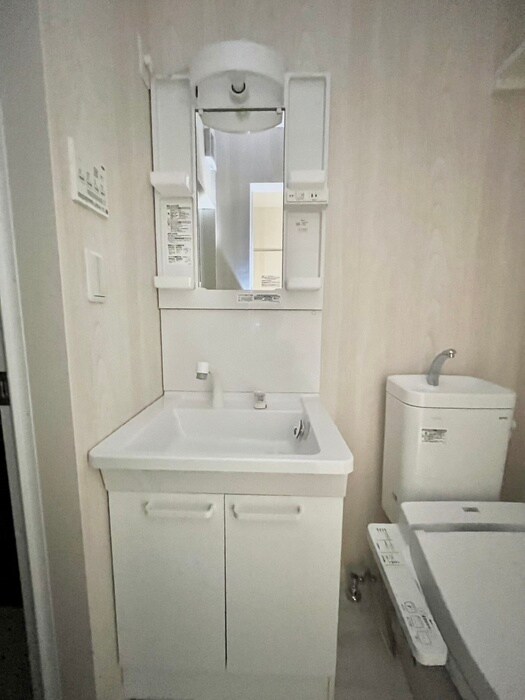 シャトーレイネB棟の物件内観写真