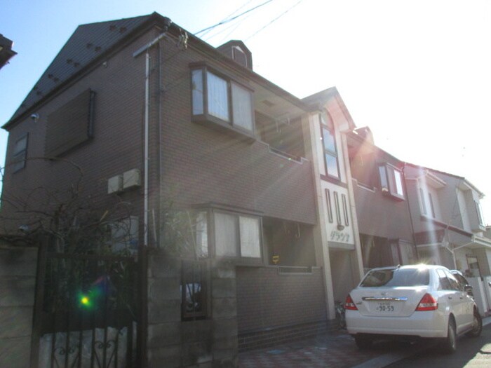 グラシアの物件外観写真