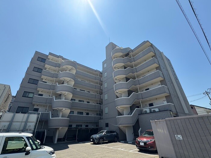 ツインプラザ幸の物件外観写真