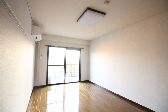 サンパラン泉の物件内観写真