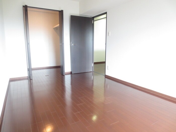 エ－フィ－ルズ新田東の物件内観写真