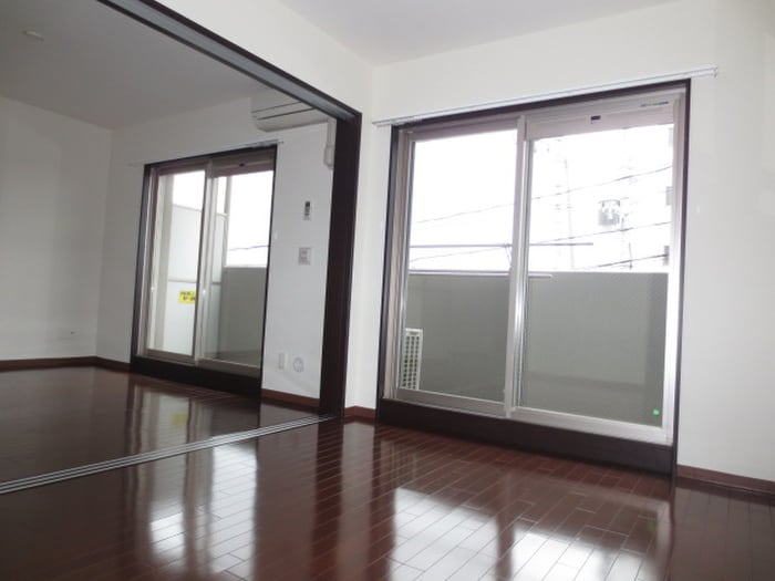 エ－フィ－ルズ新田東の物件内観写真