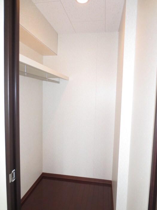 エ－フィ－ルズ新田東の物件内観写真