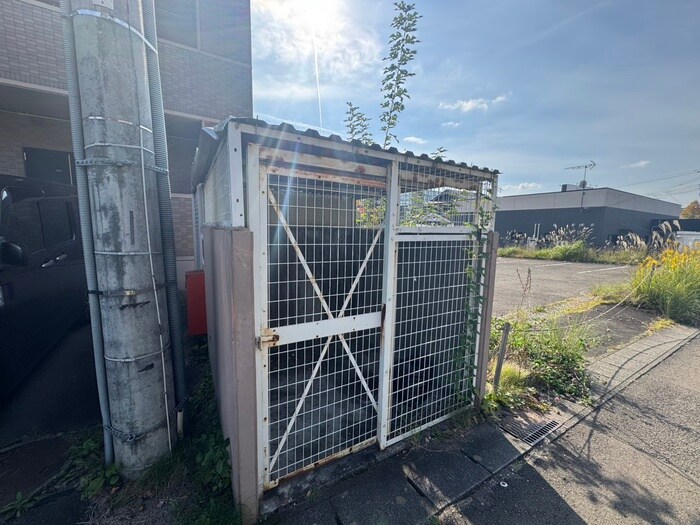 シェモア泉中央の物件外観写真