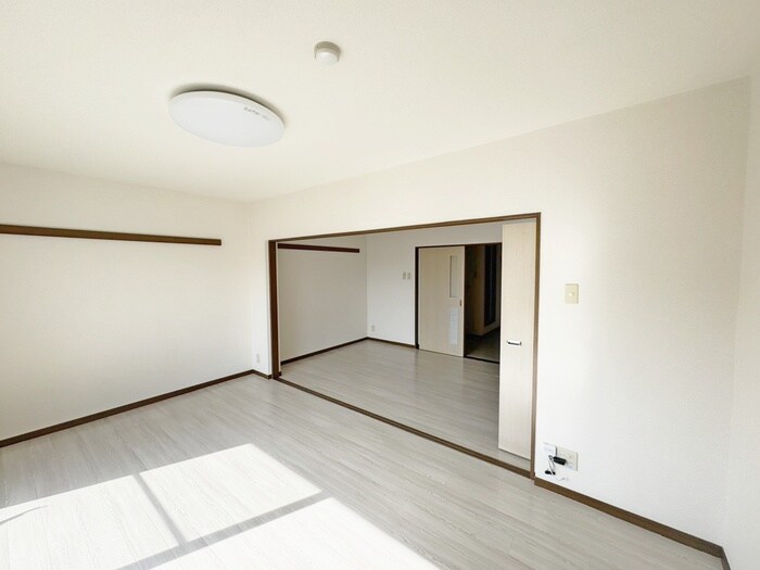 シェモア泉中央の物件内観写真