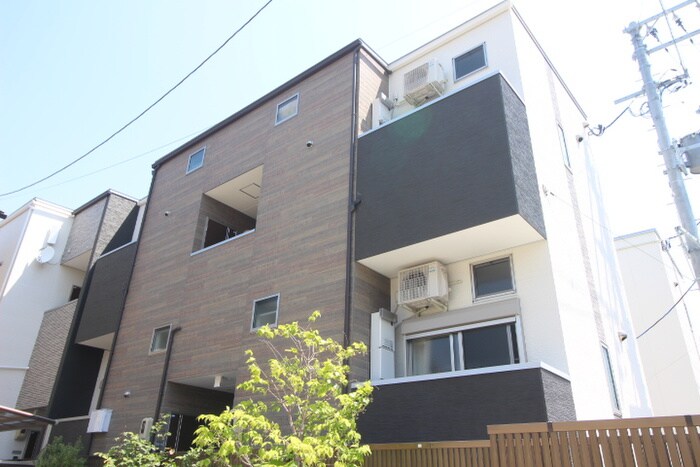 ハーモニーテラス福住町の物件外観写真