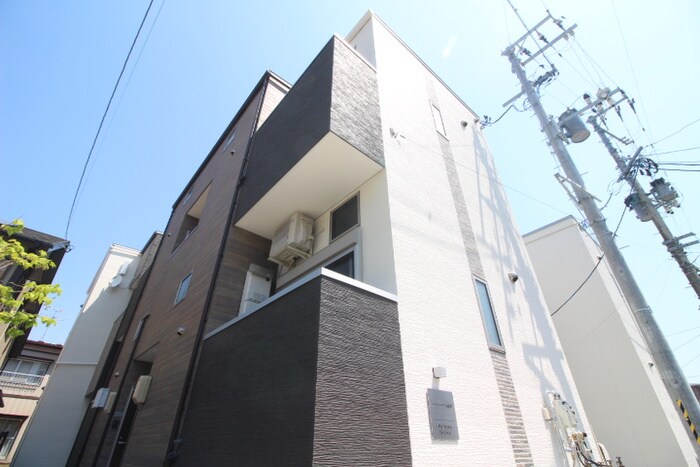 ハーモニーテラス福住町の物件外観写真