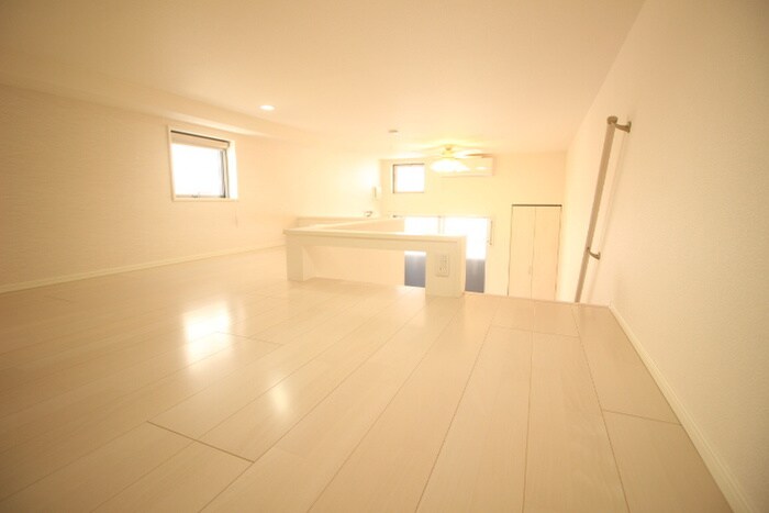 ハーモニーテラス福住町の物件内観写真