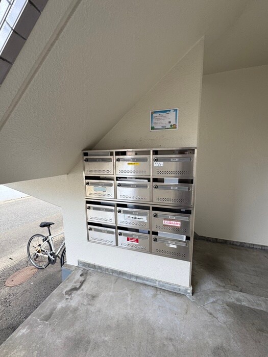 コ－ポマルジュの物件外観写真