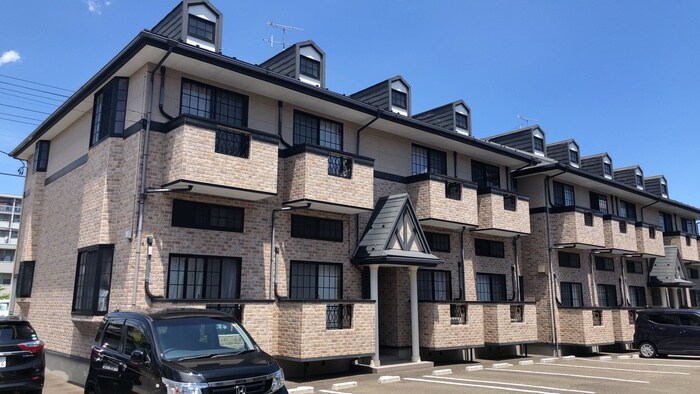 エルマ－ノ愛子中央壱番館の物件外観写真