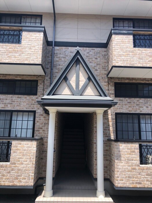 エルマ－ノ愛子中央壱番館の物件外観写真