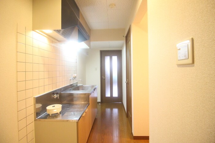 アヴァンセ高砂の物件内観写真