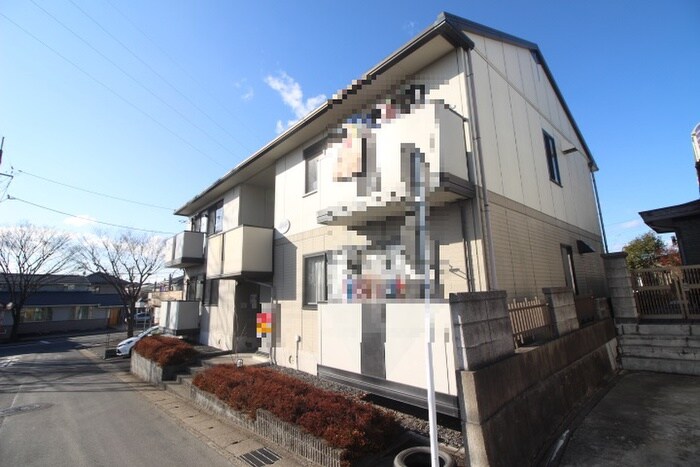 グランディ－ル下馬Ｂの物件外観写真