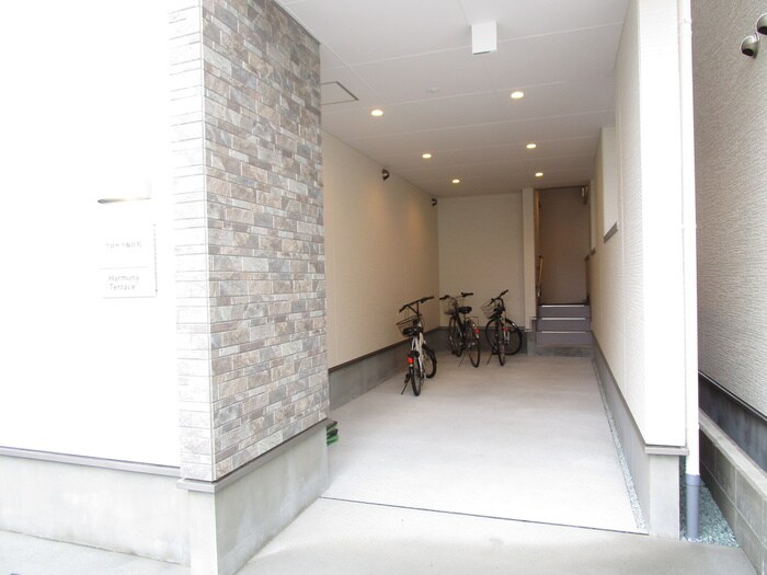 フローラ福住町の物件外観写真