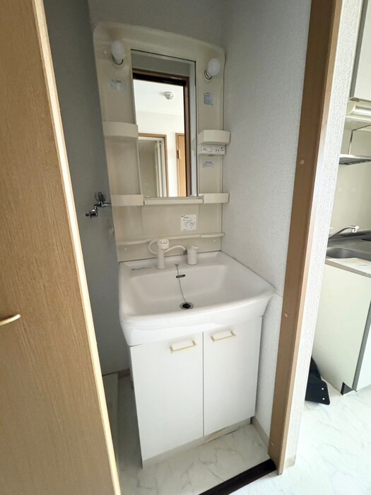 グラン・ドミ－ル新寺の物件内観写真