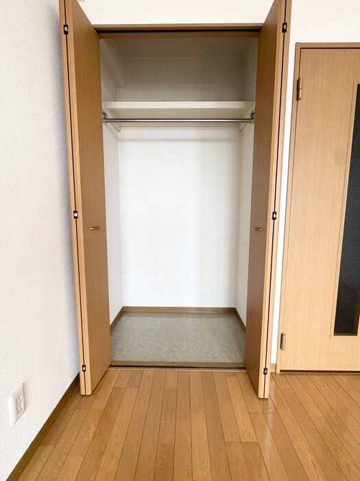 グラン・ドミ－ル新寺の物件内観写真