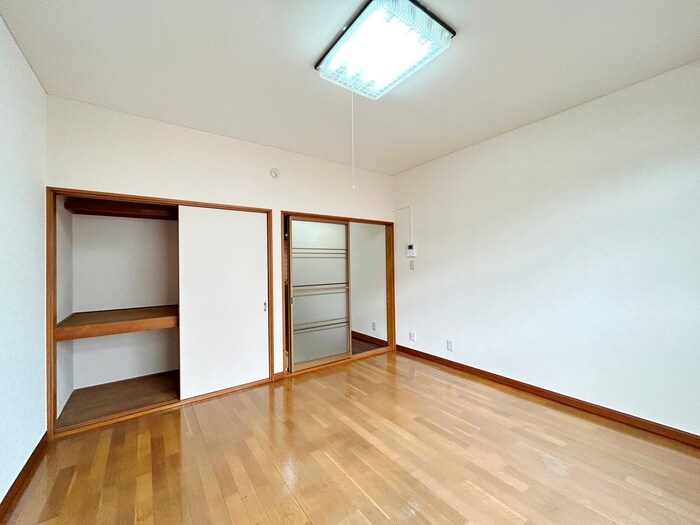 パセオプラシ－ド参番館の物件内観写真