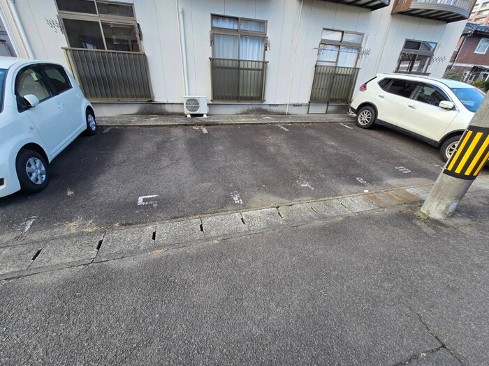 パセオプラシ－ド参番館の物件外観写真