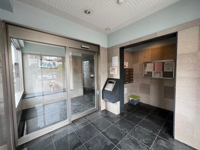 グリシ－ヌ・Ｓの物件外観写真