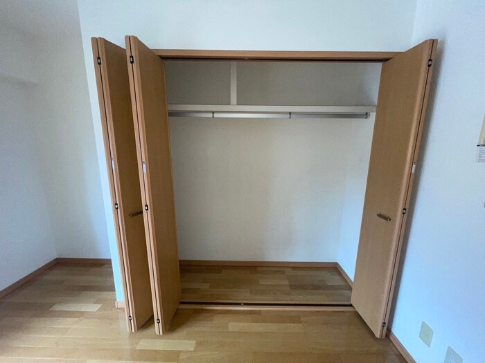 リヴィエ－ル若林の物件内観写真