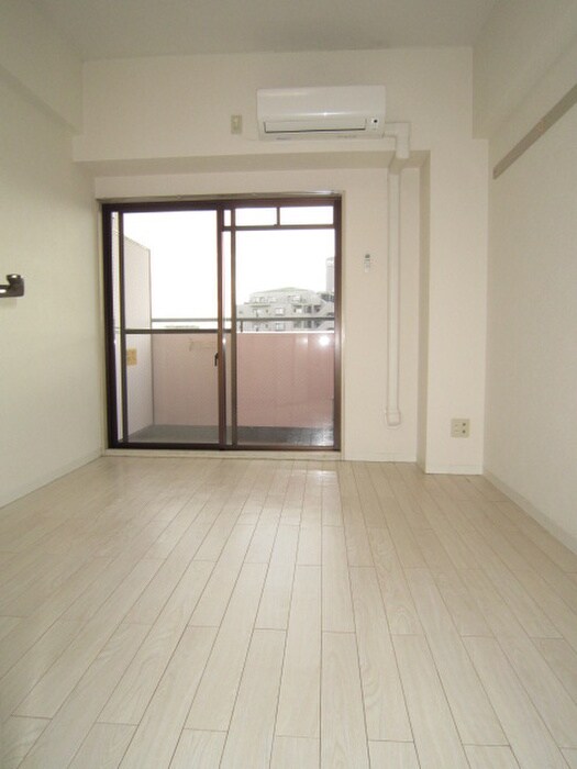 ロイヤルヒルズ柳生Ⅲの物件内観写真