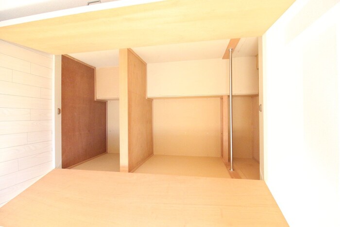 ロイヤルヒルズ柳生Ⅲの物件内観写真