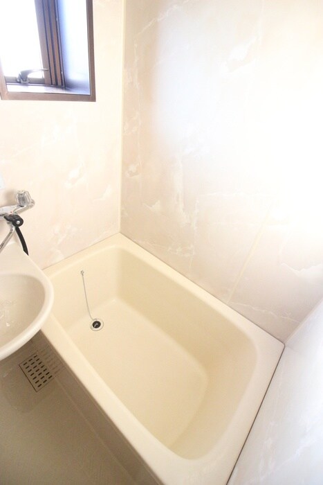 ロイヤルヒルズ柳生Ⅲの物件内観写真