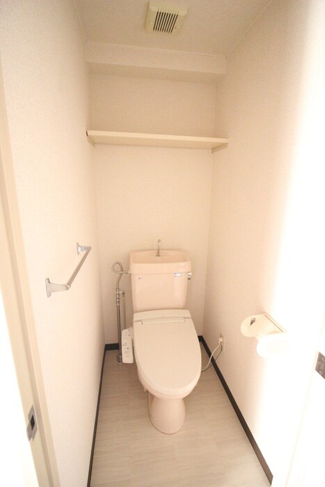 ロイヤルヒルズ柳生Ⅲの物件内観写真