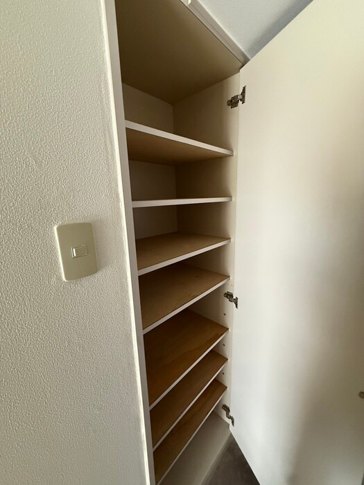 ロイヤルヒルズ柳生Ⅲの物件内観写真