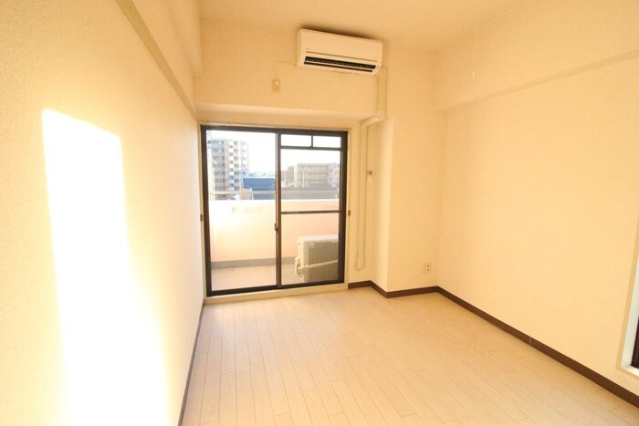 ロイヤルヒルズ柳生Ⅲの物件内観写真