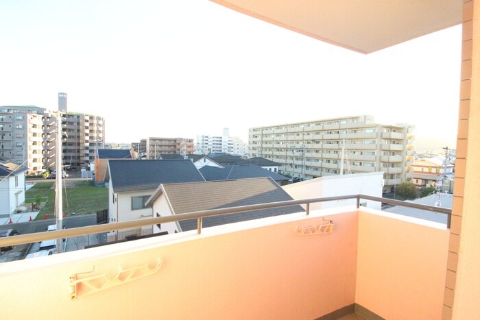 ロイヤルヒルズ柳生Ⅲの物件内観写真