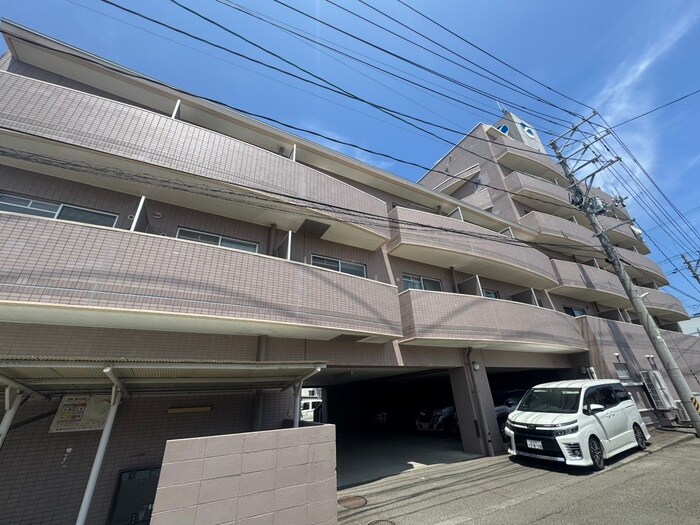 ロイヤルヒルズ中野の物件外観写真