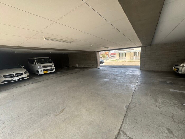 ロイヤルヒルズ中野の物件外観写真