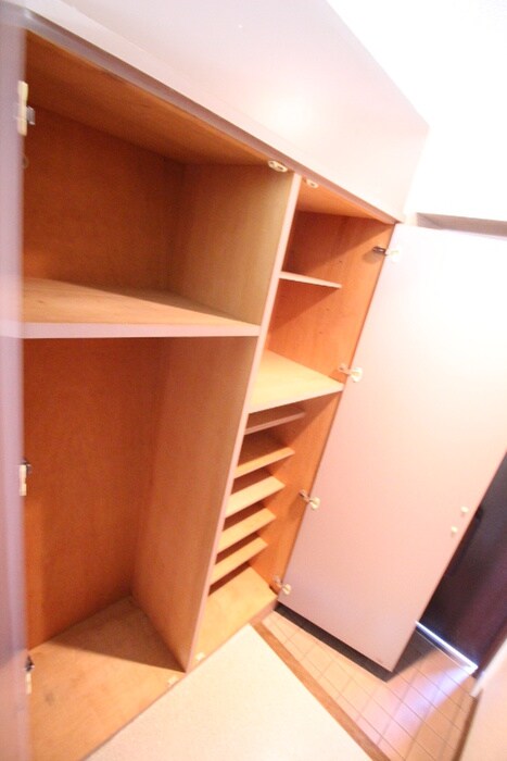 ロイヤルヒルズ中野の物件内観写真