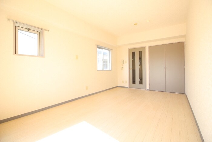 ロイヤルヒルズ中野の物件内観写真