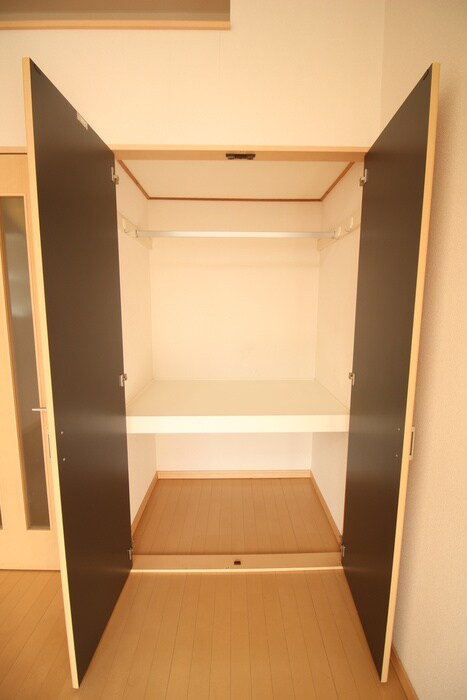 ホワイトキャッスル高砂の物件内観写真