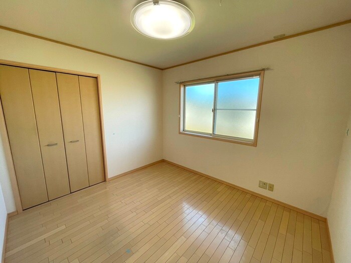 フリュ－ゲルⅡの物件内観写真