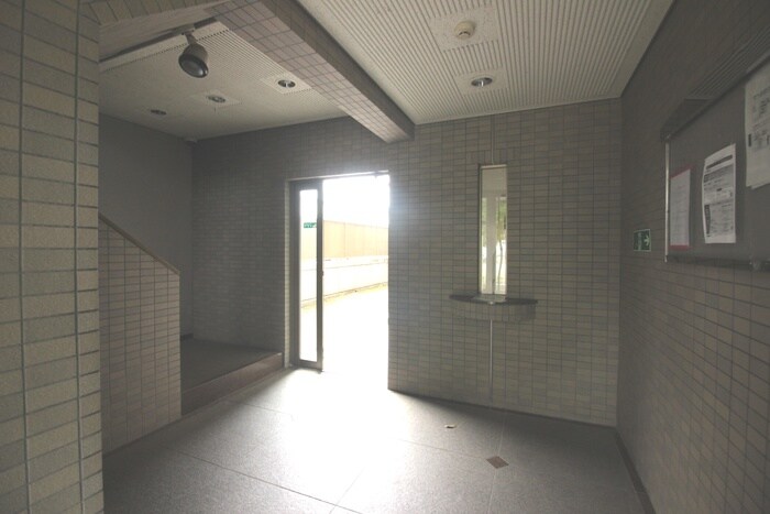 グランド－ル泉中央Ⅱの物件外観写真