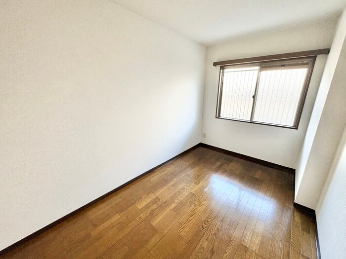 グランド－ル泉中央Ⅱの物件内観写真