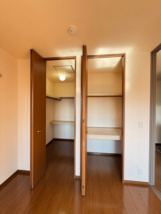 ボナ－ル西多賀の物件内観写真