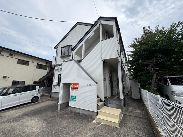 カーサ・スエルテの物件外観写真