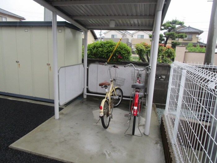 リバーサイドアニューの物件外観写真