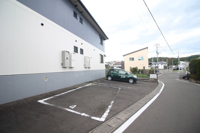 ハイネス悠の物件外観写真