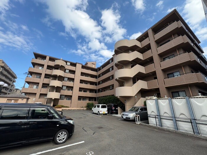 ガ－デンプラザ泉中央の物件外観写真