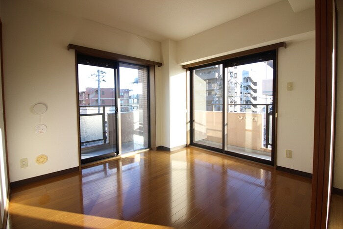 ガ－デンプラザ泉中央の物件内観写真