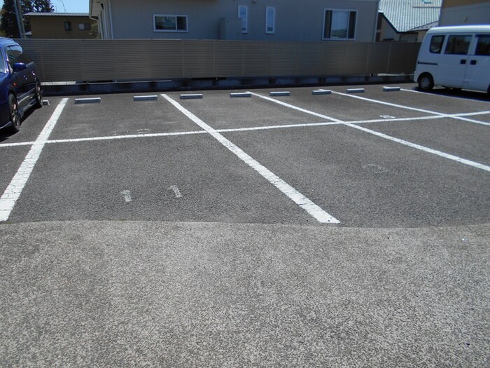 ロ－ズガ－デンＤ棟の物件外観写真