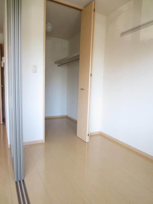 ロ－ズガ－デンＤ棟の物件内観写真