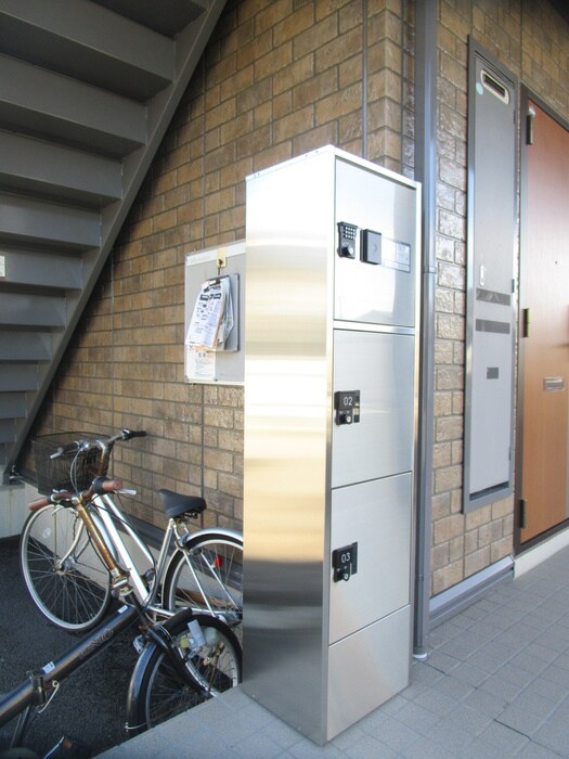 ロ－ズガ－デンＤ棟の物件外観写真