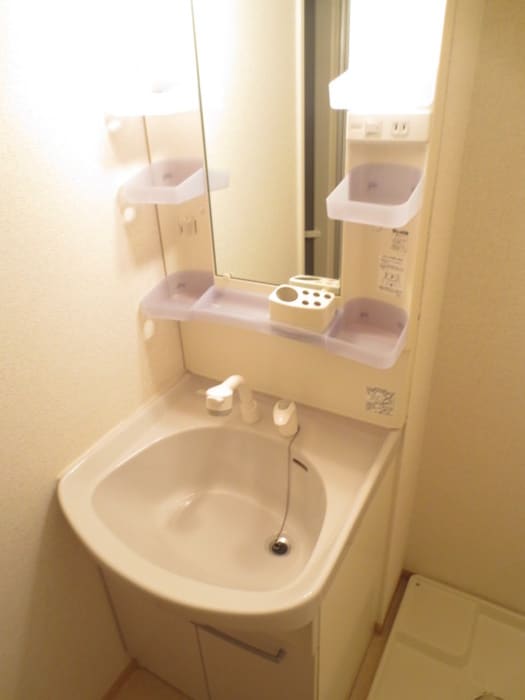 ロ－ズガ－デンＤ棟の物件内観写真