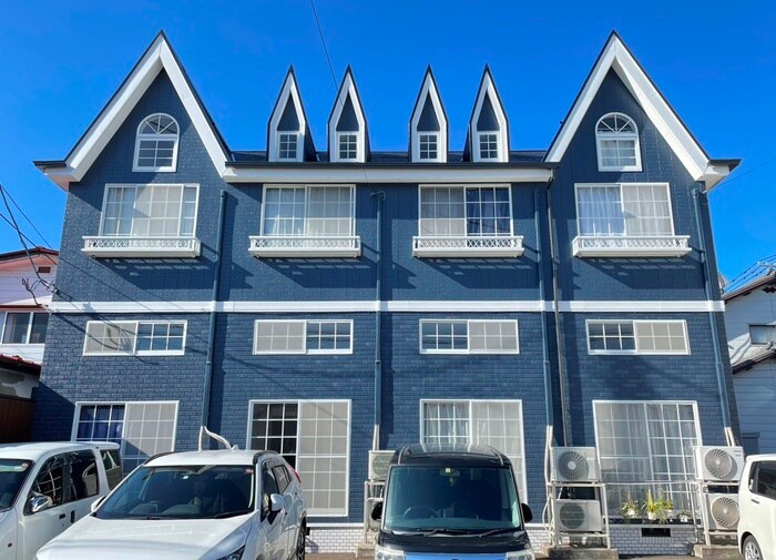 ホワイトキャッスル遠見塚８番館の物件外観写真